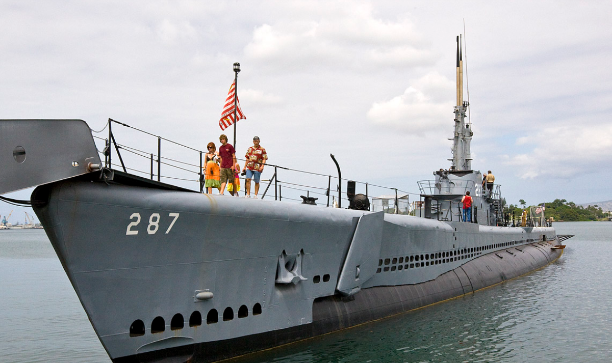 Судя по фото - лодка прекрасно выглядит