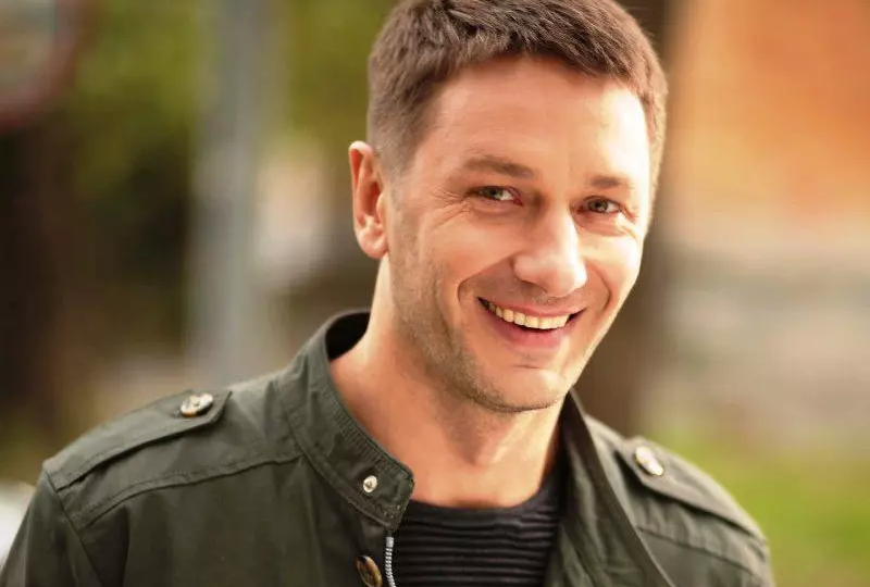 Александр Максимович Константинов: Путь к успеху в кино и театре