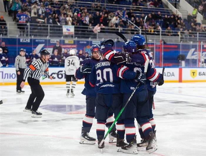    ФОТО: пресс-служба ХК "Лада"