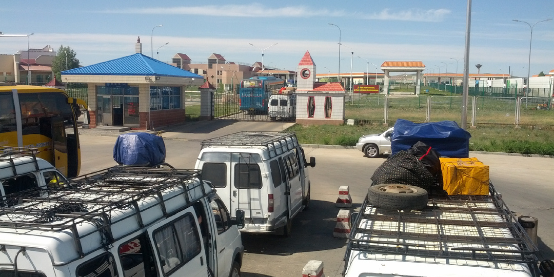 Кэмелом поедешь? - Челночная торговля в приграничье