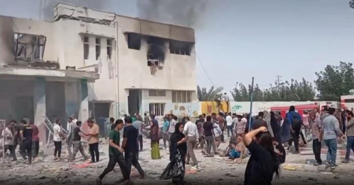 Последствия удара по школе для девочек попали на видео. Обложка © Facebook (признан экстремистской организацией и запрещён на территории Российской Федерации)/ Hyderabad 24X7 News