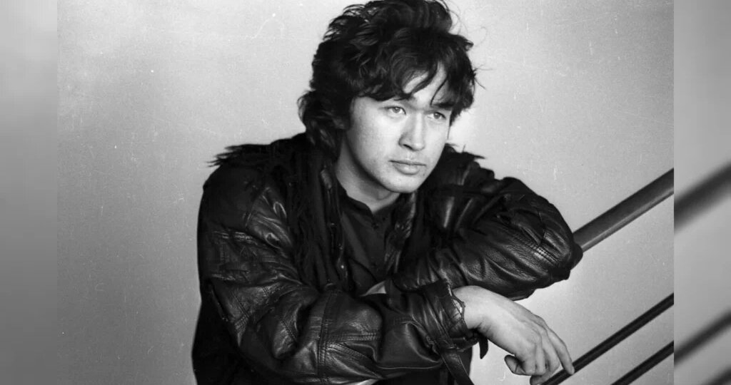 Где жил Виктор Цой: как выглядела недвижимость легенды рока и почему его квартира до сих пор притягивает людей