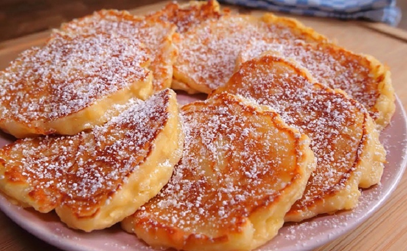 Воздушные яблочные оладьи – новый взгляд на классику домашней кухни
