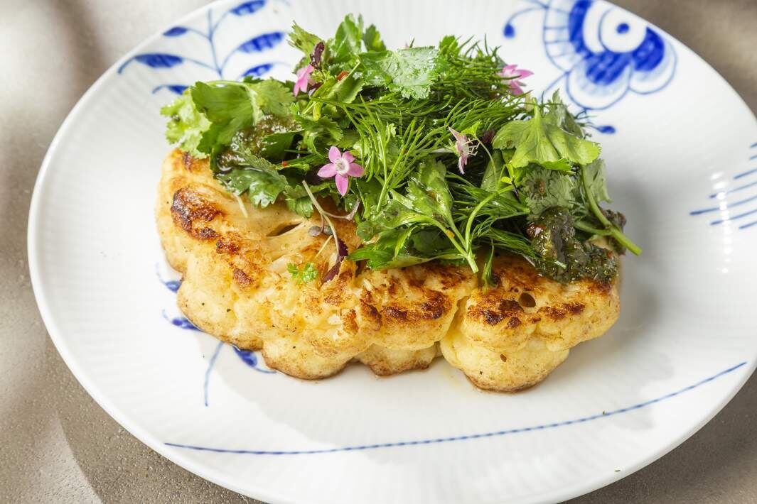 Цветная капуста с чимиччури и пятью видами пряных трав, Nordic