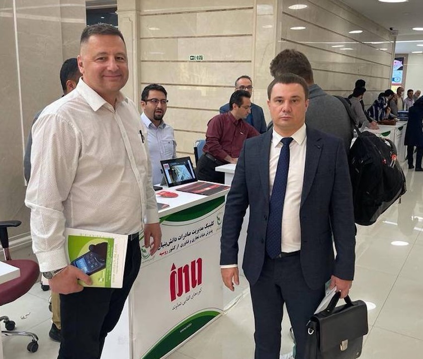 Д. Родионов и А. Раумо-Очеретько в зарубежной рабочей поездке.