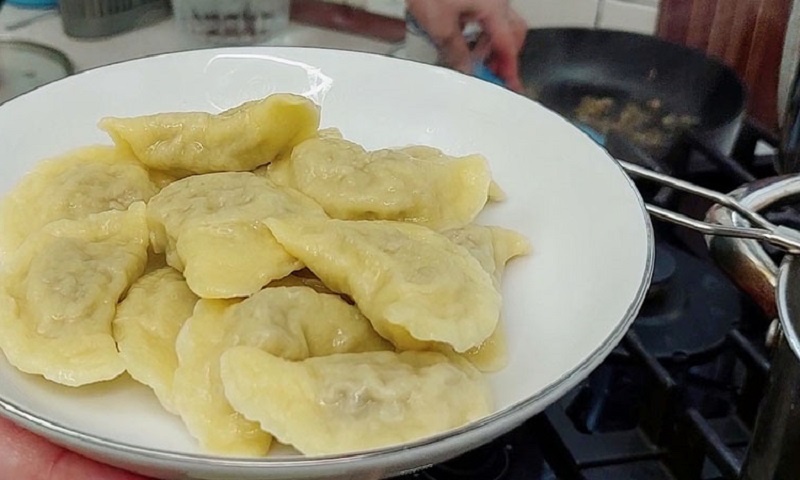 Вареники с картошкой и печенью: неожиданный штрих для любимого блюда