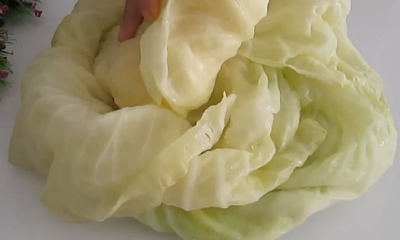 Голубцы “улитки” из духовки: старое блюдо в новой подаче, которая удивит домашних