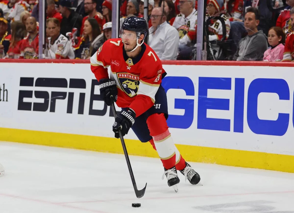     Во Флориде подчеркнули значимость Куликова: команде не хватает его надёжности и жёсткости