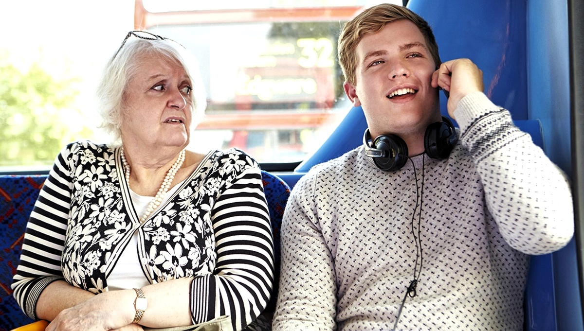 Этот невоспитанный молодой человек посмел назвать меня бабушкой! Фото из открытых источников.