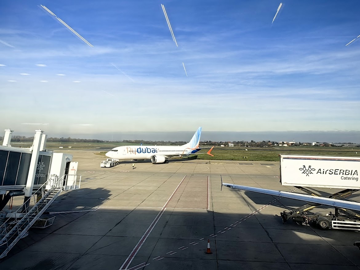 Cамолет flydubai тоскует по небу...