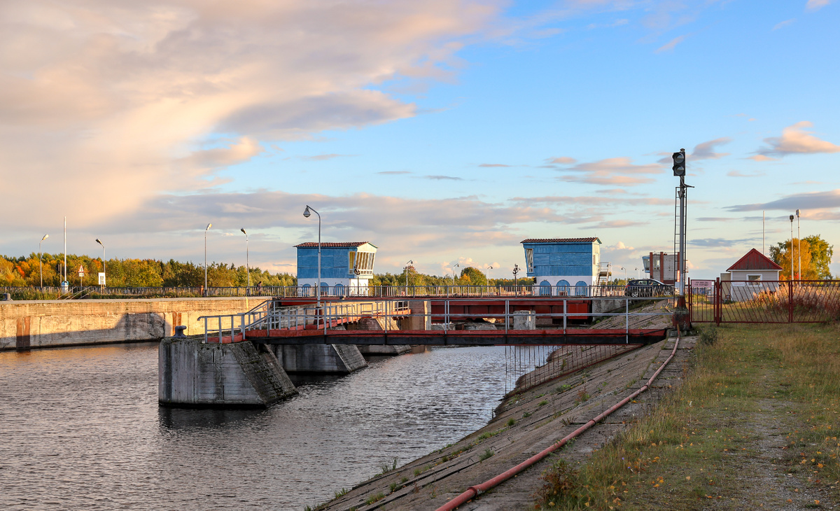 By Ninara from Helsinki, Finland - Povenets, Russia, CC BY 2.0, via Wikimedia Commons