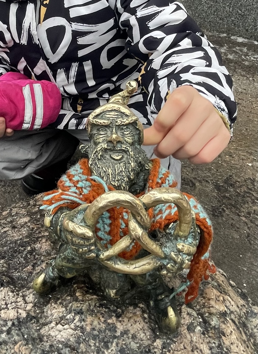 Самая знаменитая маленькая фигурка Выборга.