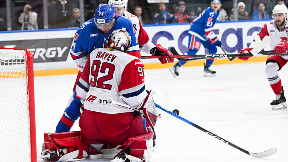 После этого поражения — второго подряд (до этого был проигрыш московскому «Динамо» 1:4) — СКА откатился на восьмое место в Западной конференции.📷Фото: ХК СКА