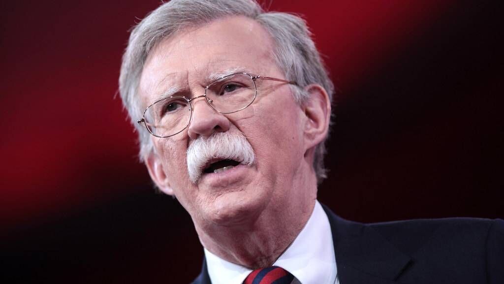     Джон Болтон   
(cc) Gage Skidmore