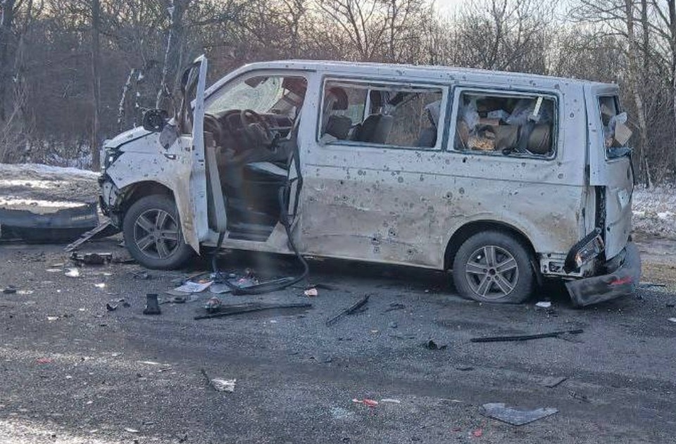    Автомобиль, на котором ехали волонтеры, подвергся атаке беспилотника ВСУ