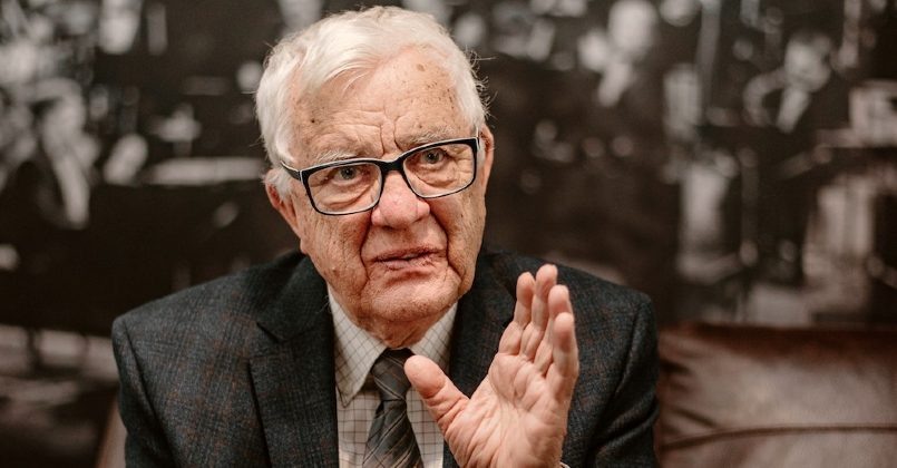 Раймонд Паулс: помнят ли Маэстро российские слушатели и как живёт легенда советской эстрады в свои 90 лет