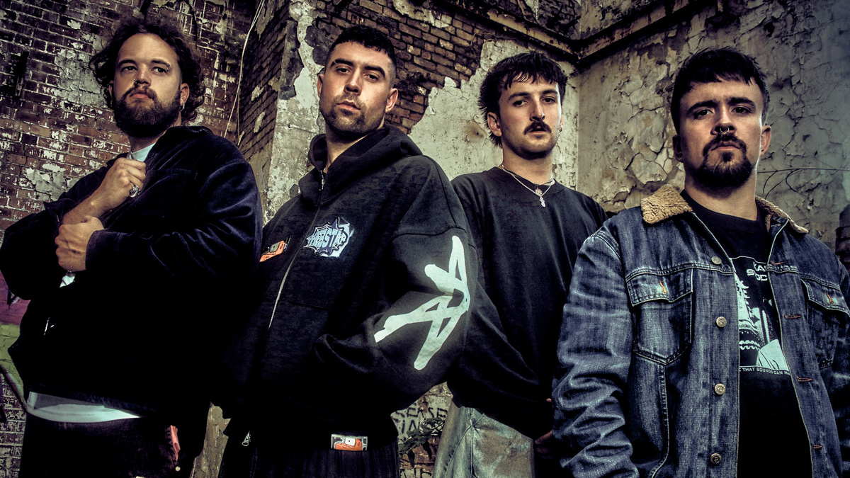 Закурить есть?..