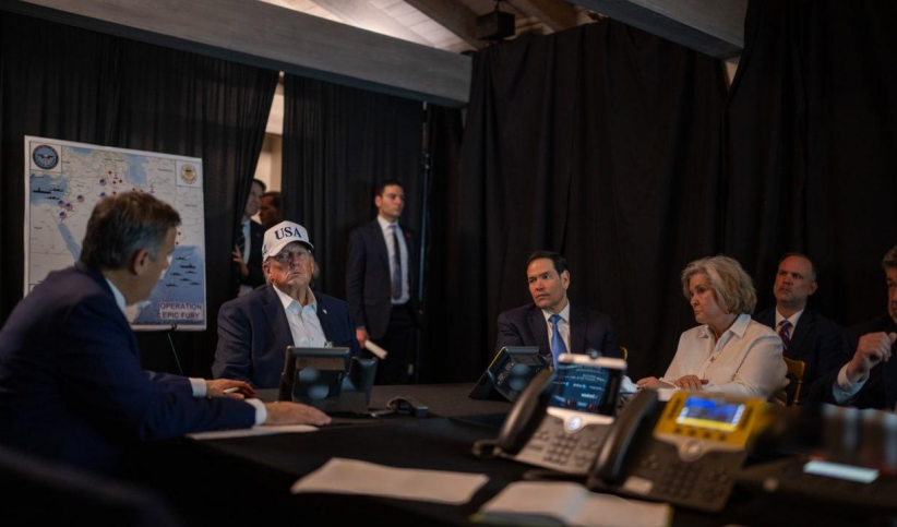 Трамп и его команда наблюдают за атаками на Иран. Сайт "Белый дом".