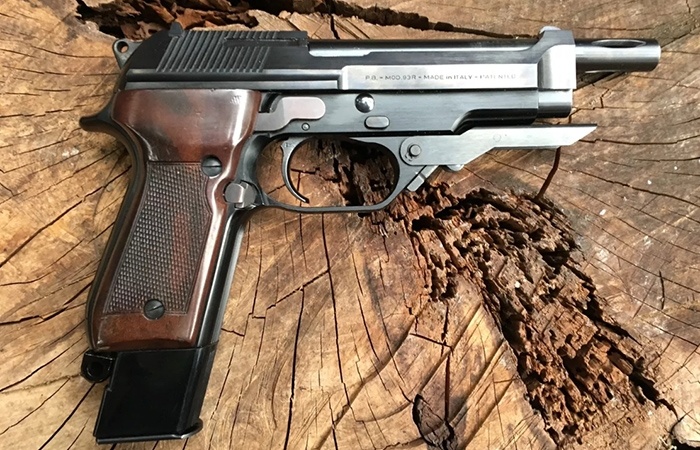 Автоматическая Beretta 93R./ Фото: coltforum.com