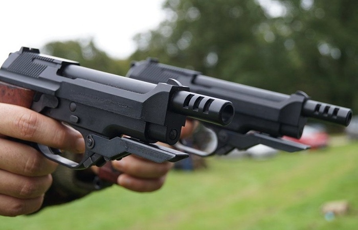 Автоматическая Beretta 93R./ Фото: archived.moe