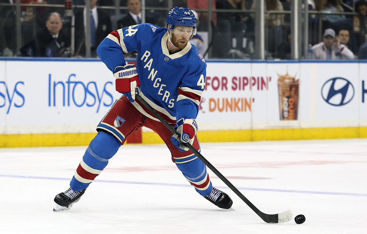    Защитник "Нью-Йорк Рейнджерс" Владислав Гавриков  Sarah Stier/Getty Images