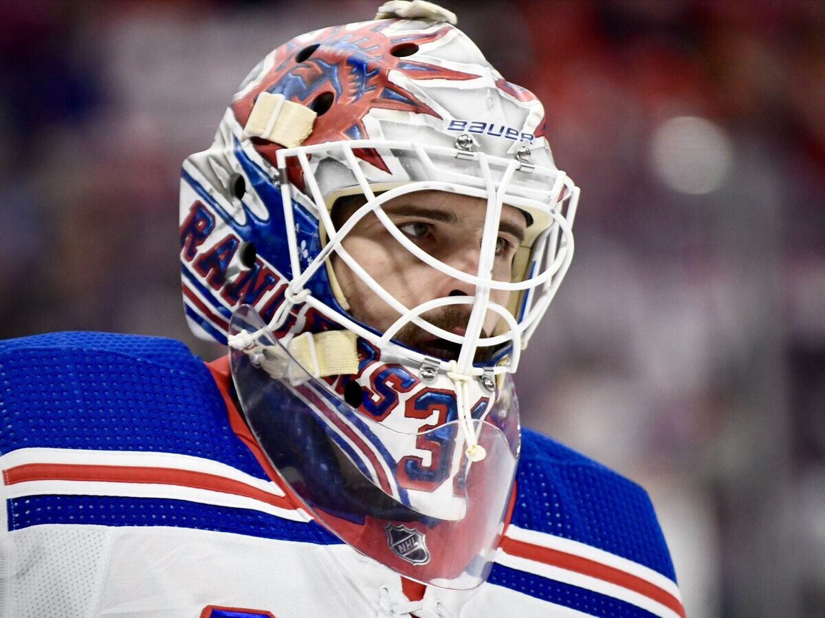    Голкипер "Нью-Йорк Рейнджерс" Игорь Шестеркин | © МВД РФ twitter.com/nyrangers