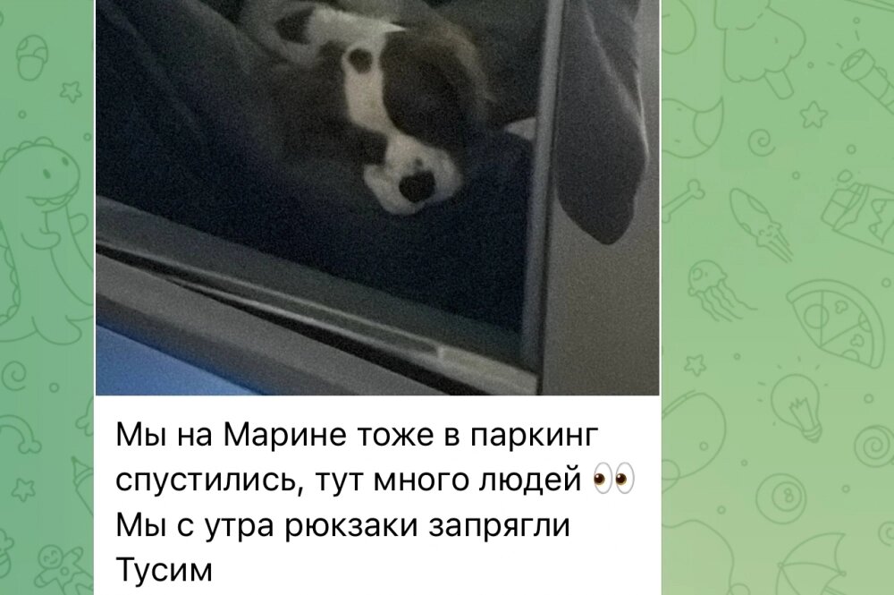    Взять с собой разрешили только паспорта и деньги. Все личные вещи остались в номерах. Фото: соцсети