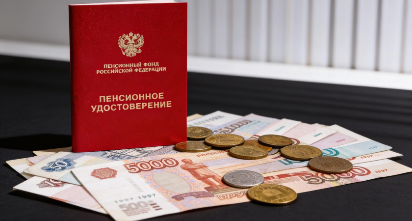   Юристы рассказали, кому повысят пенсию весной. Обложка © Shutterstock / FOTODOM / Denis.Vostrikov