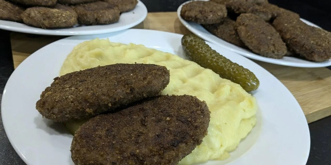 Секреты советской кухни: Почему котлеты из столовой были вкуснее домашних?