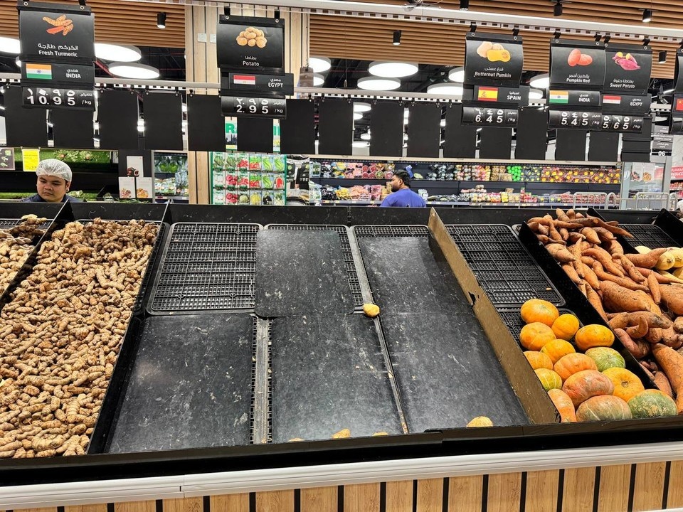    Жители Дубая опустошают магазины Екатерина СИМОХИНА