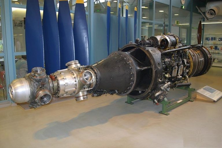 Турбовинтовой двигатель Кузнецов НК‑12