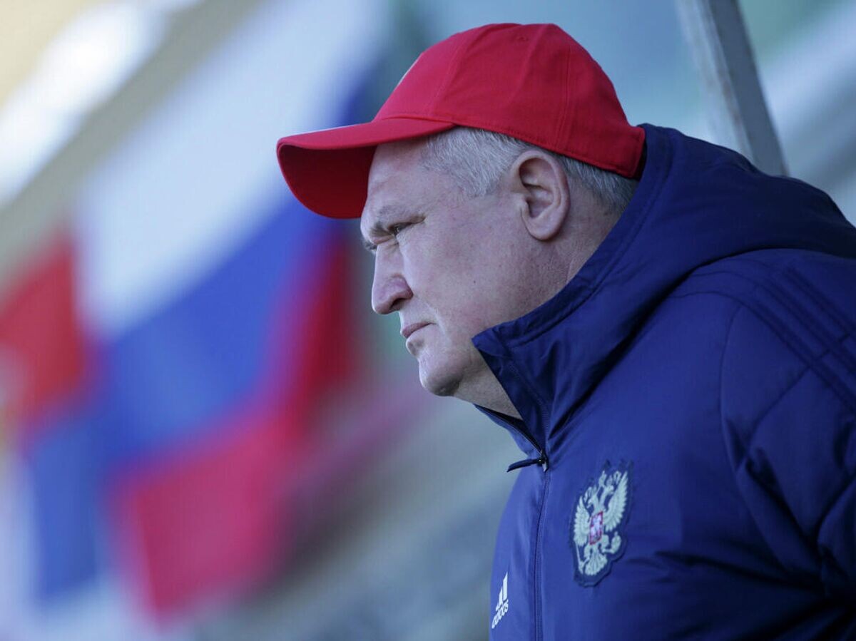    Главный тренер женской сборной России по футболу Юрий Красножан | © официальный сайт РФС (Mikhail Shapaev)