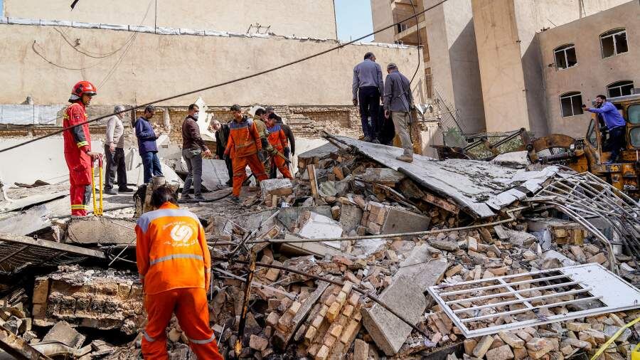    Фото: REUTERS/Amir Kholousi/ISNA/WANA