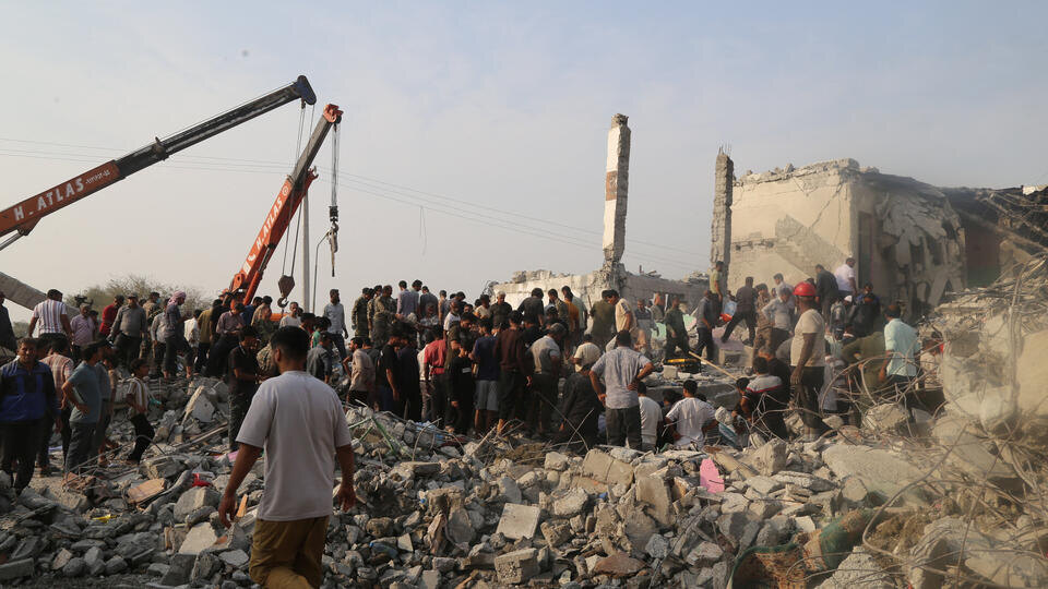     Постпред Ирана: в результате атак США и Израиля погибли сотни человек REUTERS/Abbas Zakeri/Mehr News/WANA