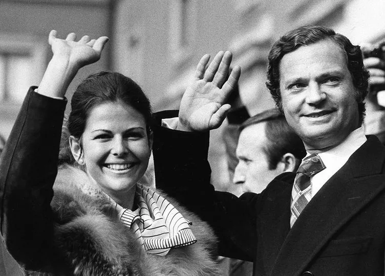 К нам едет королева!