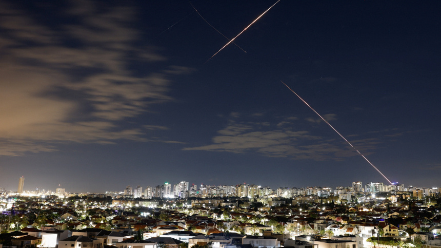    Фото: Reuters/Amir Cohen; 5-tv.ru