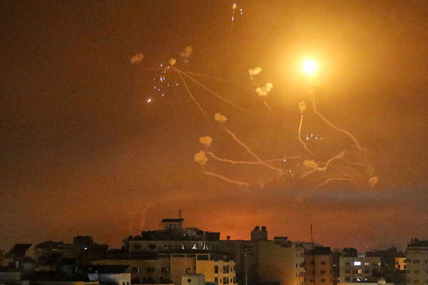 Израильская система ПРО «Железный купол» / Ibraheem Abu Mustafa/Reuters    📷