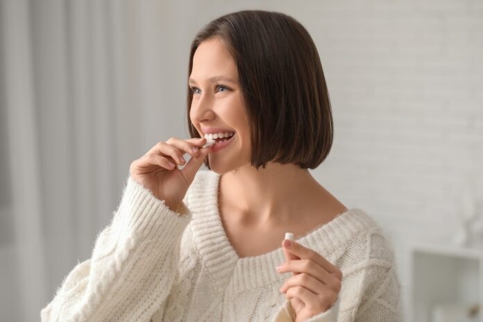    Стоматологический бур отправляется в прошлое: российская био-жвачка обещает революцию в уходе за зубами к 2029 году.