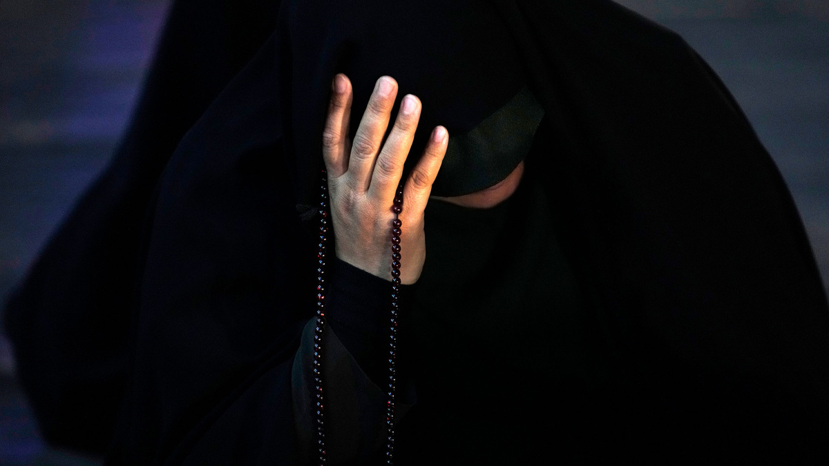    Аятолла Хаменеи: В Иране после гибели Раиси объявлен пятидневный траур АР