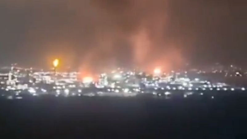    IRNA: Иран атаковал нефтеперерабатывающий завод в Хайфе, возник пожар