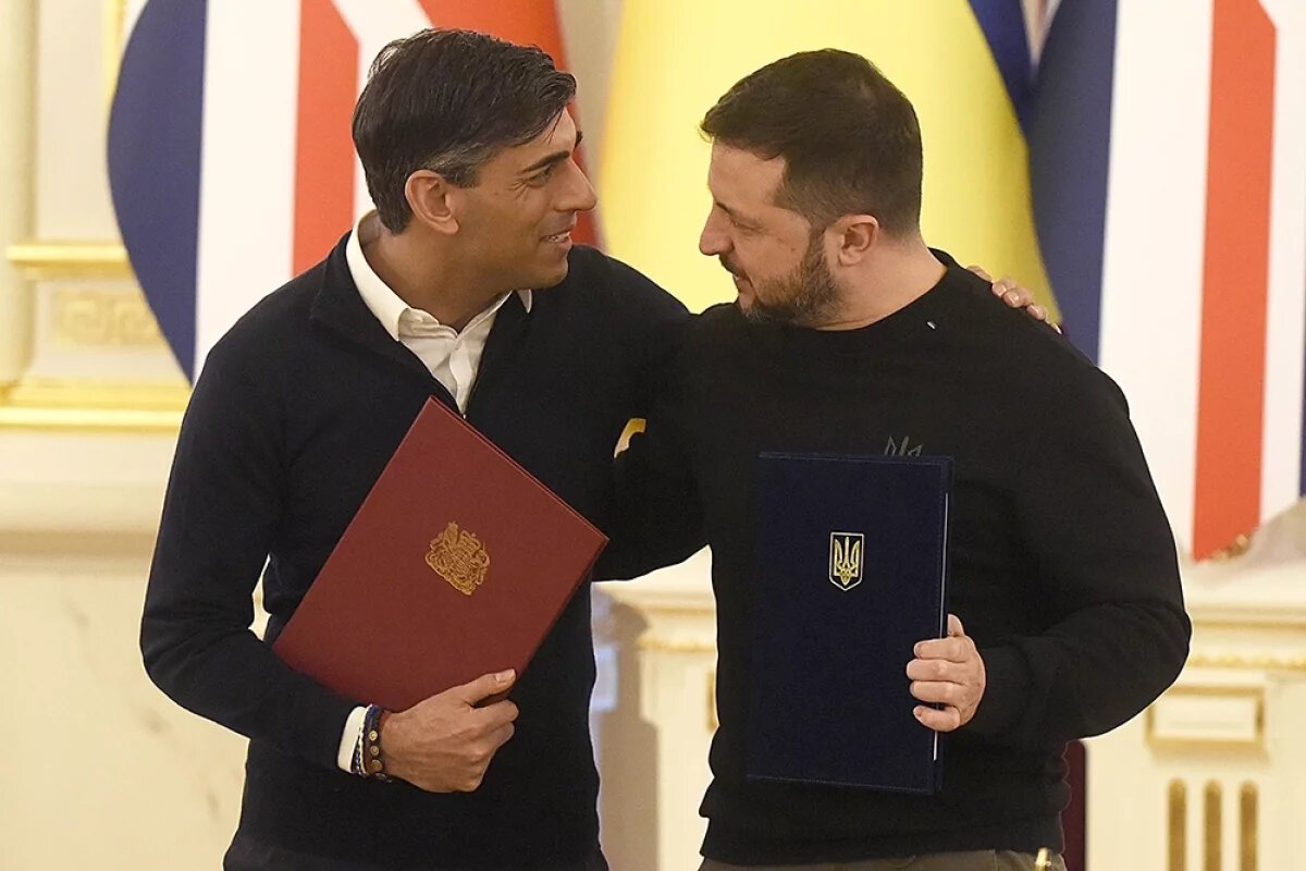    Вакаров сказал, зачем экс-премьер Британии Сунак стал советником Зеленского