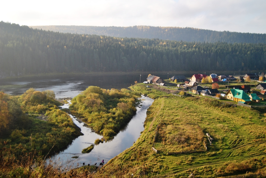 Знаменитое село Кын на реке Чусовой.
