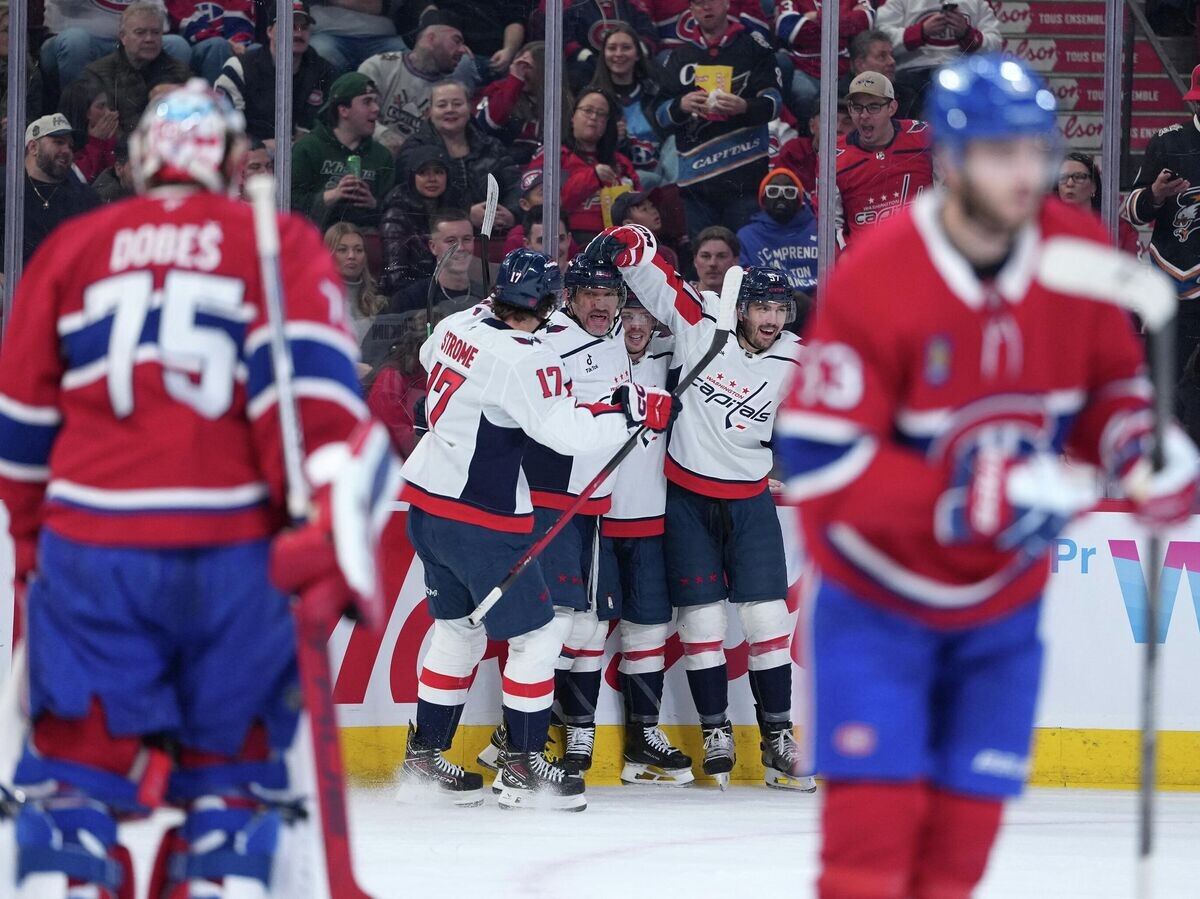    Александр Овечкин празднует гол | © REUTERS / Eric Bolte