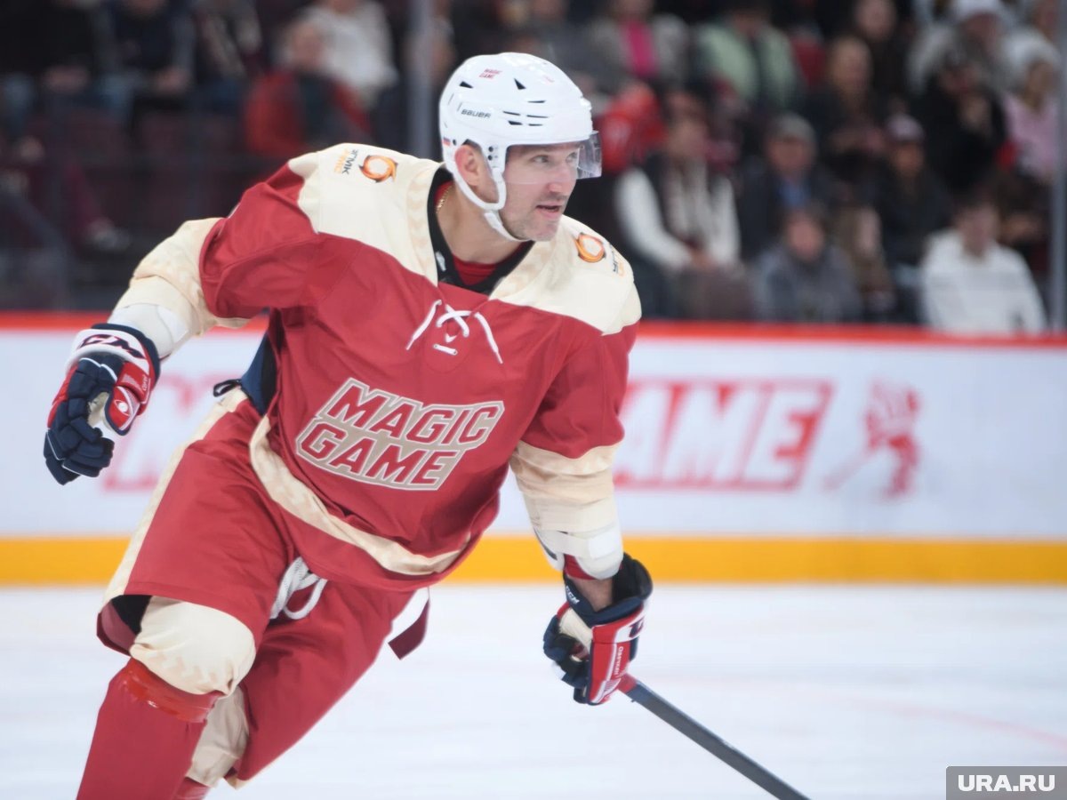     Овечкин сократил отставание от рекорда Гретцки по голам в НХЛ с учетом плей-офф до 18 шайб