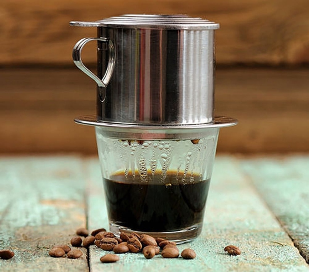 Фильтр для кофе во Вьетнаме, можете купить как сувенир, но учтите - нужен специальный крупный помол! 