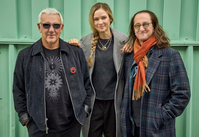 Участники RUSH о новой барабанщице: «Когда она приехала, мы не знали, чего ожидать»