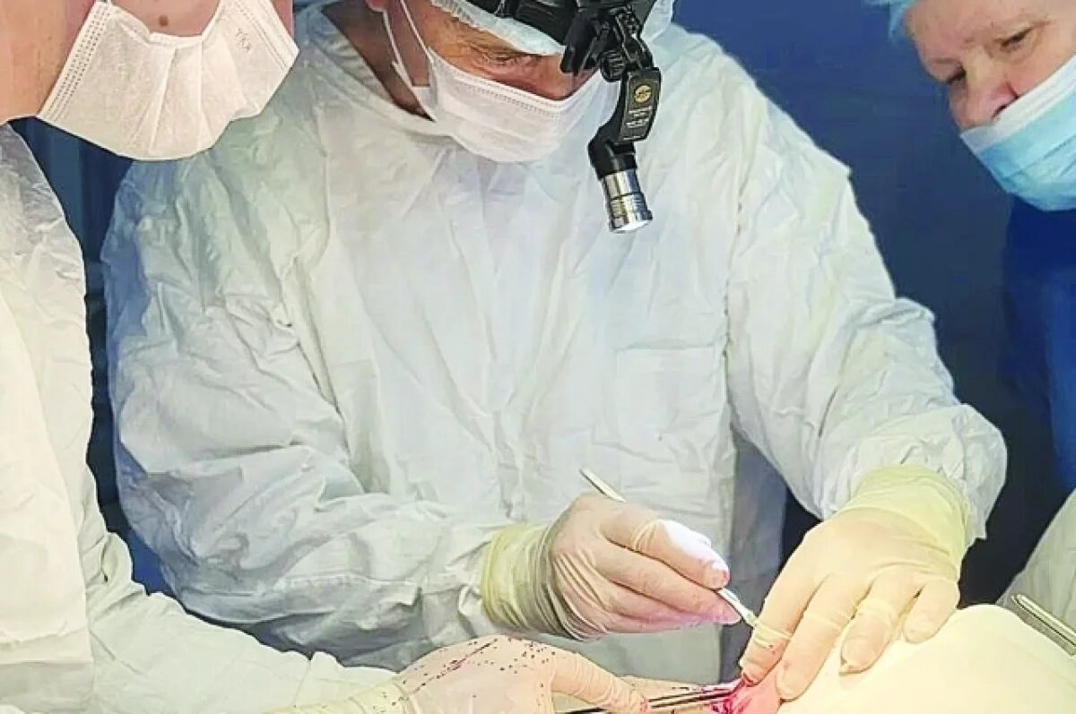    Осложнения насморка могут привести на операционный стол.