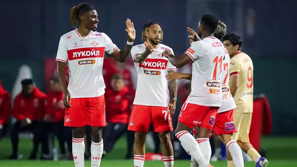    Футболисты «Спартака» Кристофер Ву, Тео Бонгонда, Ливай Гарсия и Пабло Солари. ФК «Спартак»