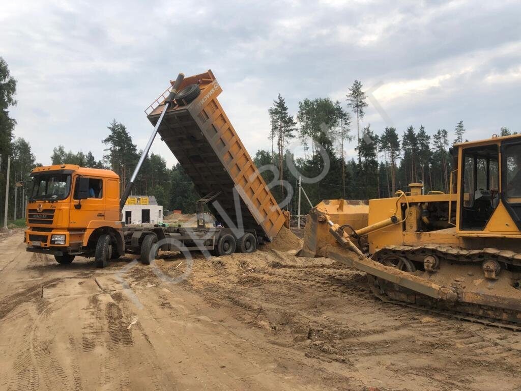 Предоставляем услуги земляных работ от расчистки учстко до рытья котлованов и засыпки оврагов, ям с вертикальной отсыпкой грунта по Москве и Московской области.