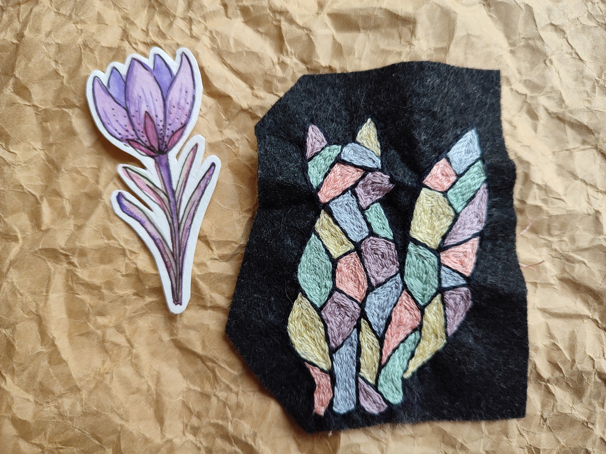 И рисую, и вышиваю